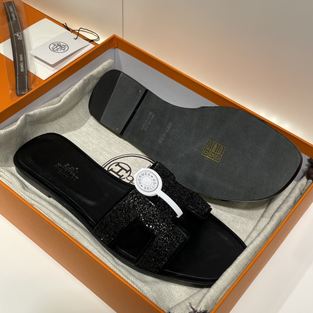 爱马仕 HERMES 水钻款拖鞋 手工定制 1:1品质 35-41(偏小一码) 12天出货