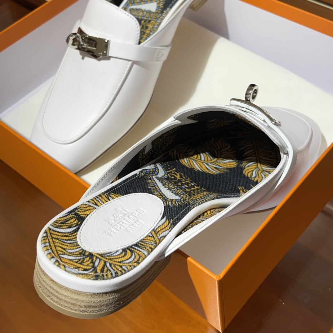 Hermes 爱马仕 凯莉半拖  手工定制 小牛皮 白色 35-41码 正码 (脚胖或者脚背高的建议拿大一码)