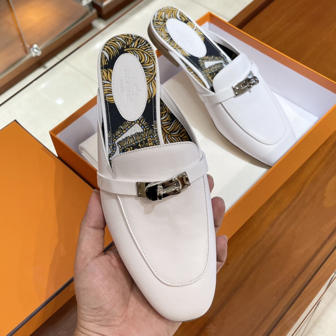 Hermes 爱马仕 凯莉半拖  手工定制 小牛皮 白色 35-41码 正码 (脚胖或者脚背高的建议拿大一码)