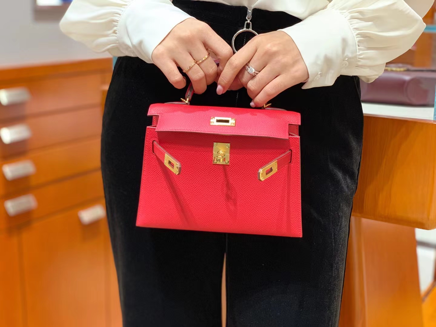 爱马仕 Hermes Kelly 二代 Epsom皮 国旗红 现货-铂金女王 爱马仕 Hermes Kelly 二代 Epsom皮 国旗红 现货