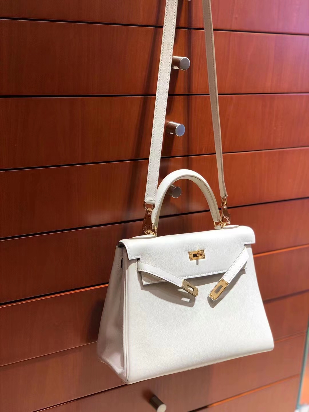 爱马仕 HERMES MiniKelly 2 swift皮 奶昔白 金扣 现货-铂金女王 爱马仕 HERMES MiniKelly 2 swift皮 奶昔白 金扣 现货
