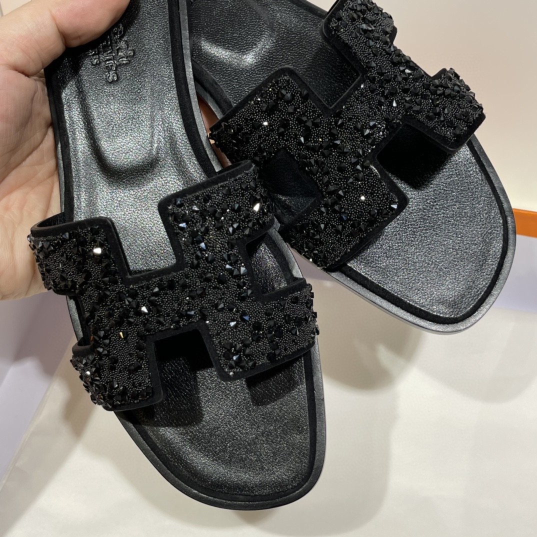 HERMES 爱马仕 黑色大钻款 纯手工定制 意大利树羔皮大底 Size:35-41 (偏小一码)