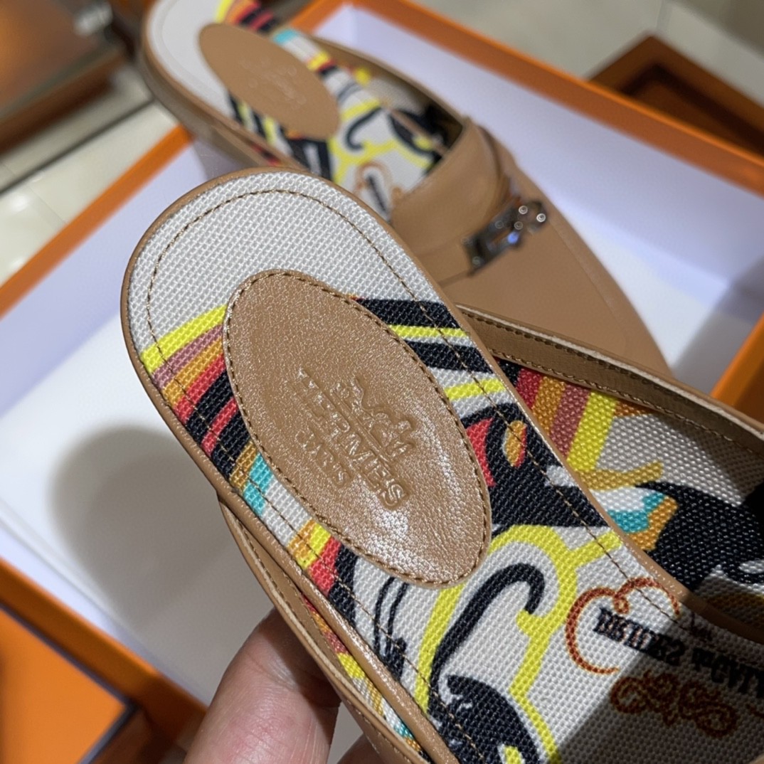 Hermes 爱马仕 凯莉半拖  手工定制 小牛皮 自然色 专柜新颜色 35-41码 正码 (脚胖或者脚背高的建议拿大一码)