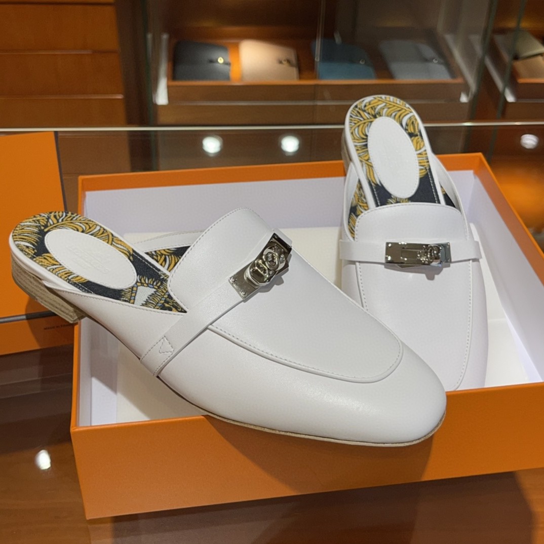 Hermes 爱马仕 凯莉半拖  手工定制 小牛皮 白色 35-41码 正码 (脚胖或者脚背高的建议拿大一码)