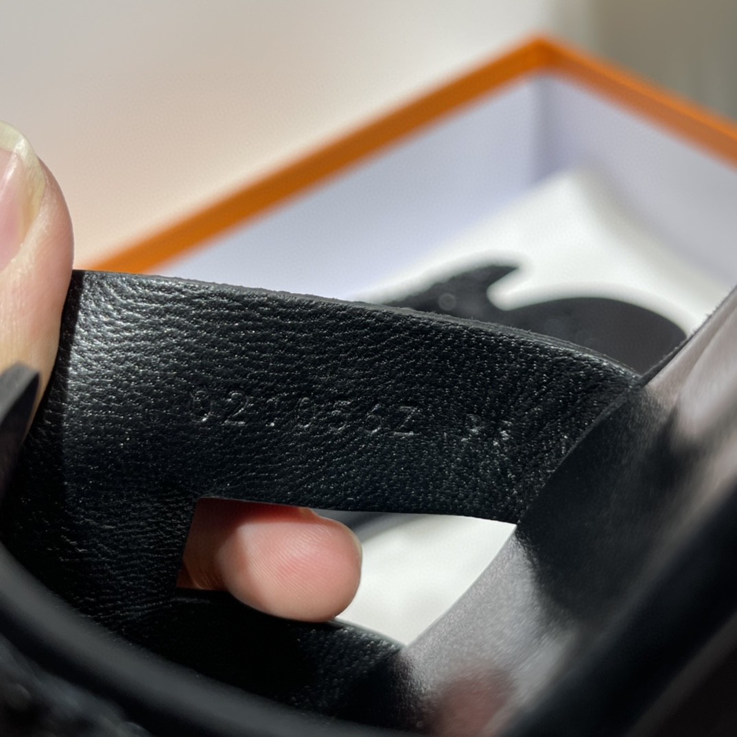 HERMES 爱马仕 黑色大钻款 纯手工定制 意大利树羔皮大底 Size:35-41 (偏小一码)
