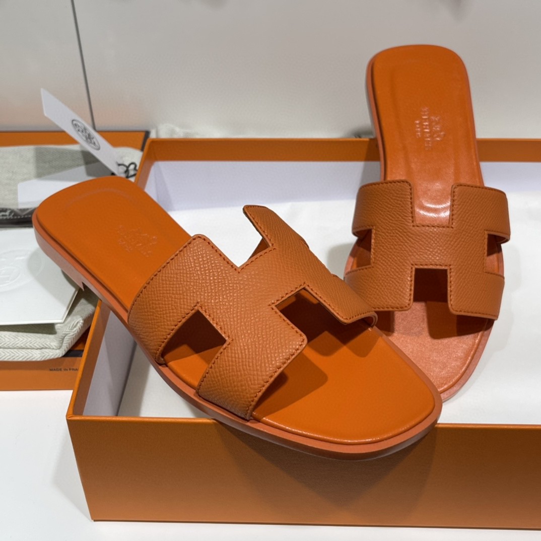 HERMES 经典款拖鞋 掌纹牛皮 纯手工订制 老师傅工艺 慢工出细活 10天出货 橙色  35-41码 偏小一码  质感你细品 完美