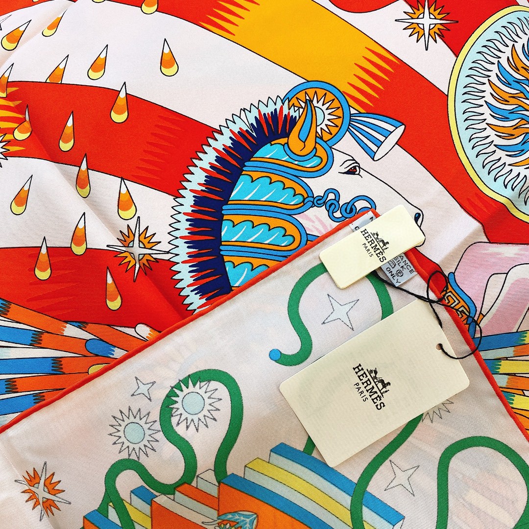 HERMES 21年夏季新款丝巾《飞马之源》粉色 90x90cm 100%真丝材质