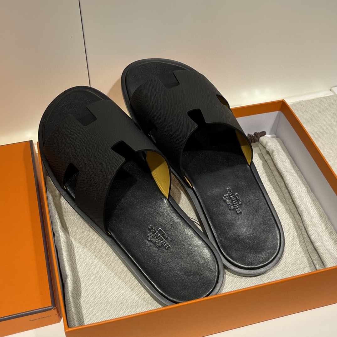 HERMES 男士拖鞋 纯手工 接受预定 偏小一码 39-45 Epsom 黑色 超高级~ 货期12天