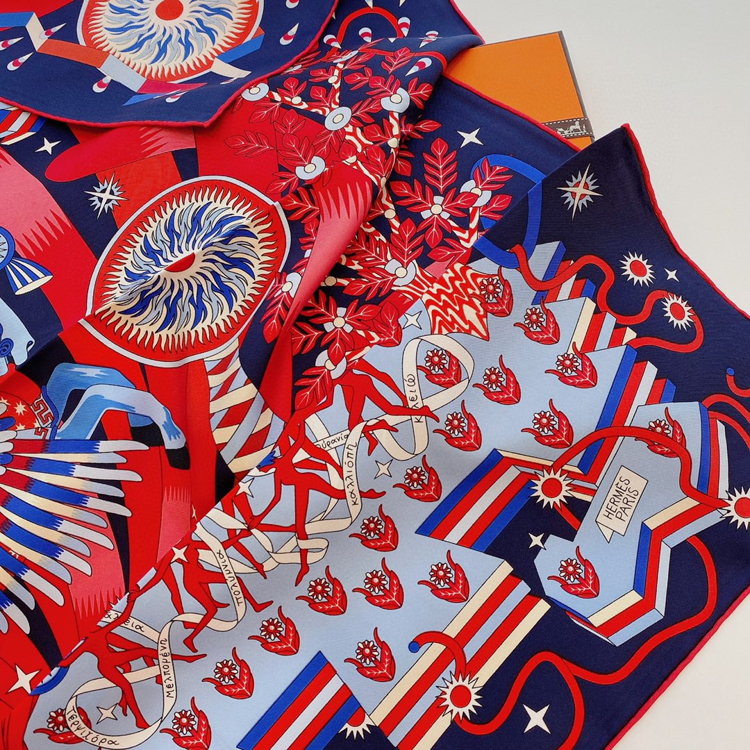 HERMES 21年夏季新款丝巾《飞马之源》深蓝色 90x90cm 100%真丝材质