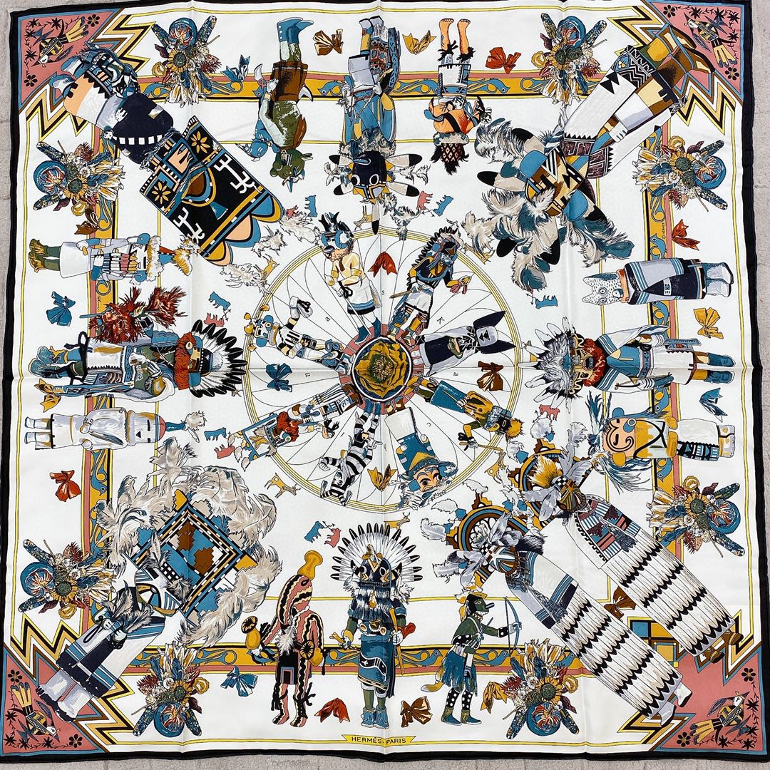 HERMES夏季新款《卡奇纳神丝巾》白色 Size:90x90cm 100%真丝-铂金女王 HERMES夏季新款《卡奇纳神丝巾》白色 Size:90x90cm 100%真丝