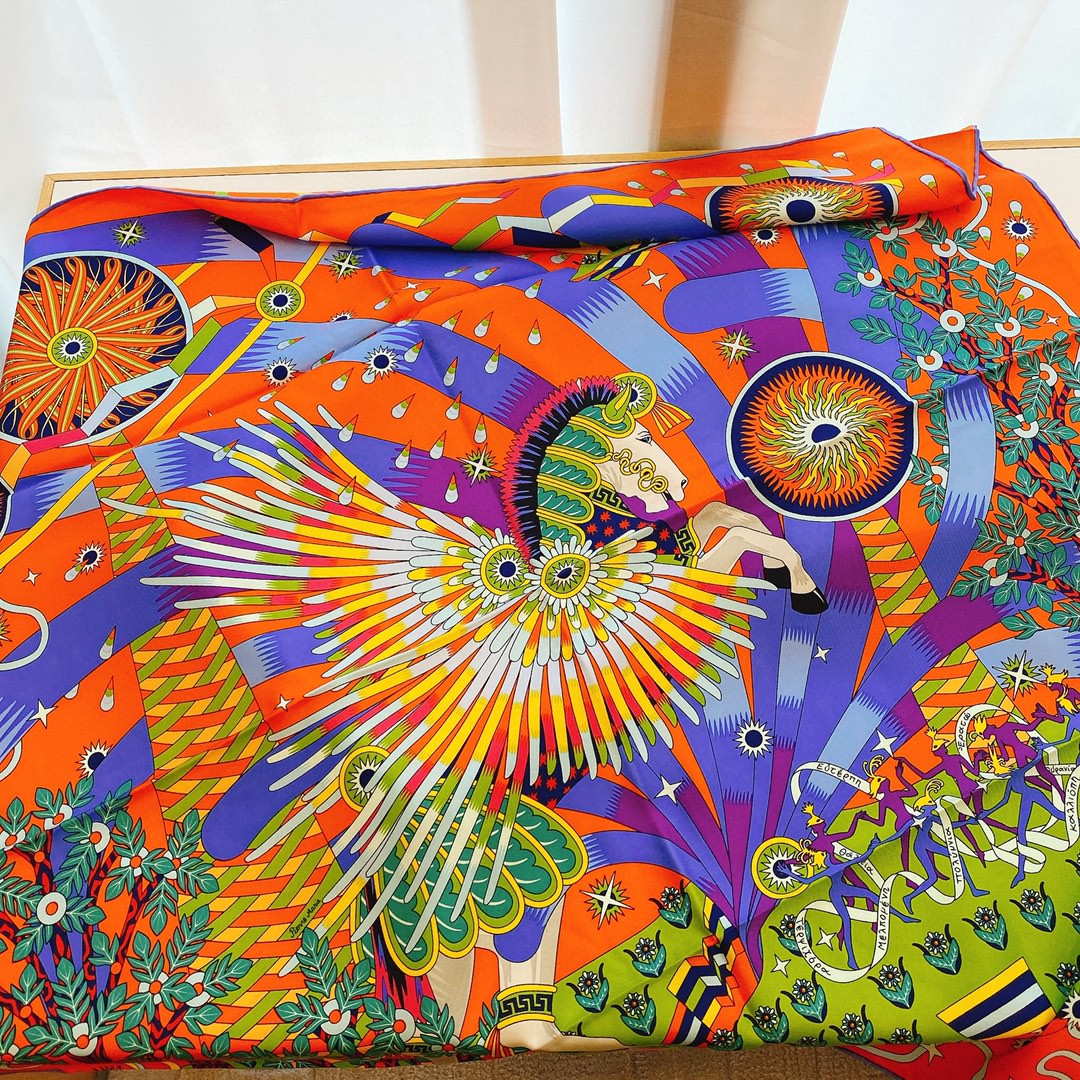 HERMES 21年夏季新款丝巾《飞马之源》橙色 90x90cm 100%真丝材质