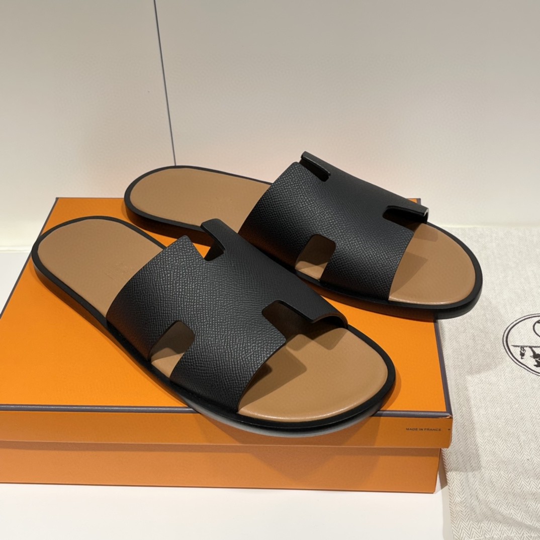 爱马仕 HERMES 男士拖鞋 纯手工 接受预定 偏小一码 39-45 Epsom 黑色  咖啡色垫脚 超高级