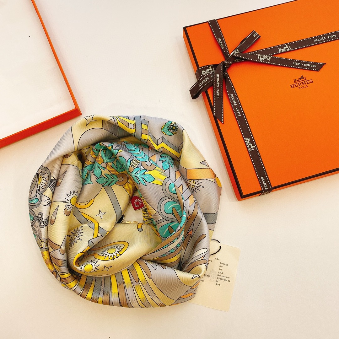 HERMES 21年夏季新款丝巾《飞马之源》黄色 90x90cm 100%真丝材质