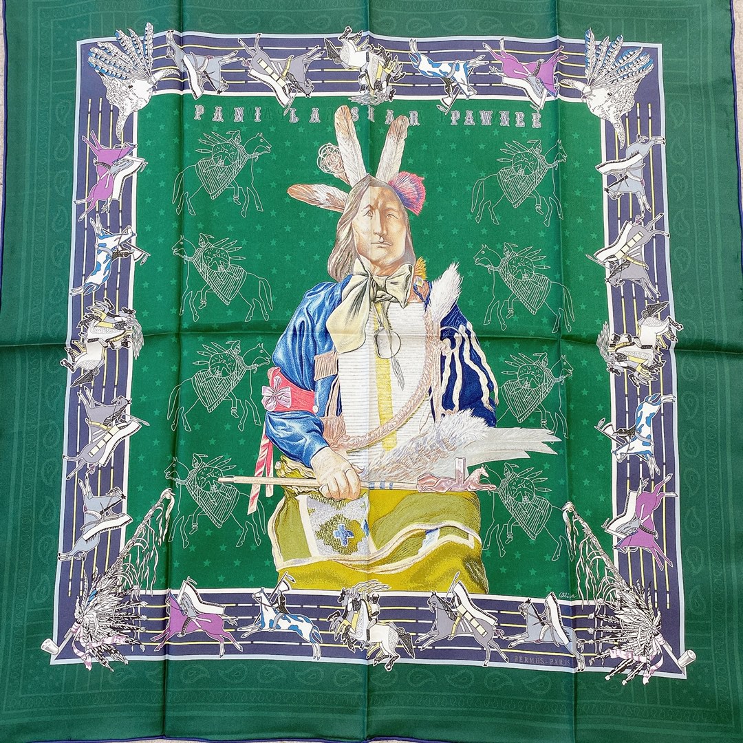 HERMES 双面围巾《 波尼族酉长 》· 90*90cm 100^%真丝 绿色配藏青色
