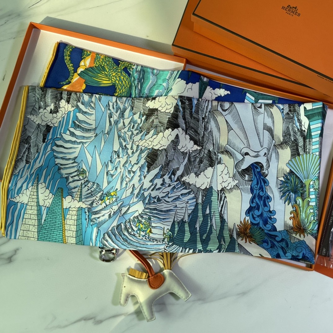 爱马仕 HERMES 21年新款 真丝方巾 电光蓝 18姆米 100%斜纹真丝 90*90cm