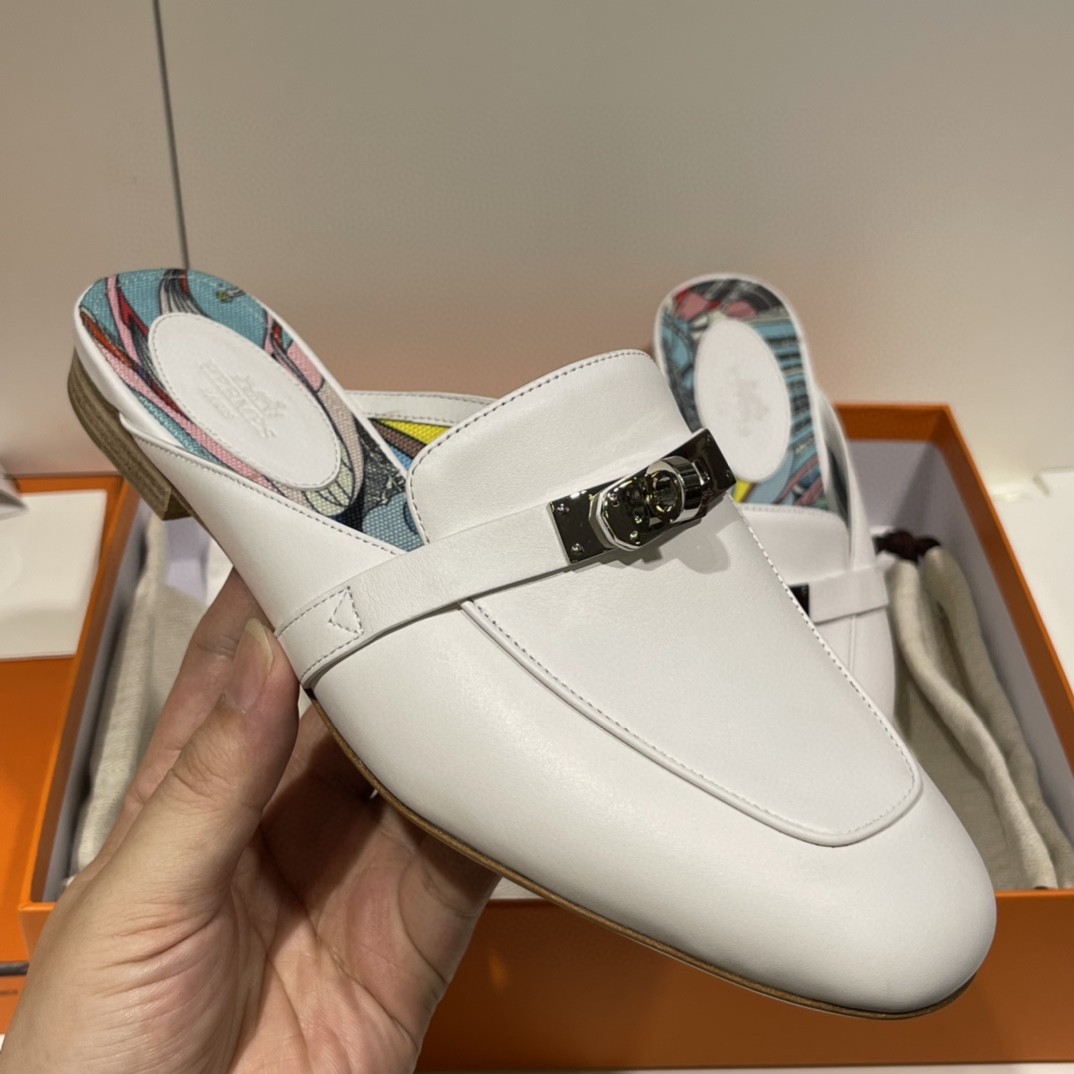 爱马仕 凯莉半拖 手工定制 小牛皮 白色 货期10天 实拍细节 35-41码 正码 (脚胖或者脚背高的建议拿大一码)