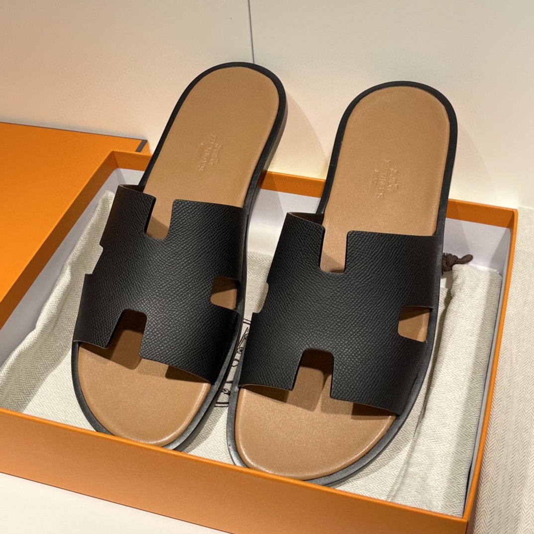 爱马仕 HERMES 男士拖鞋 纯手工 接受预定 偏小一码 39-45 Epsom 黑色  咖啡色垫脚 超高级