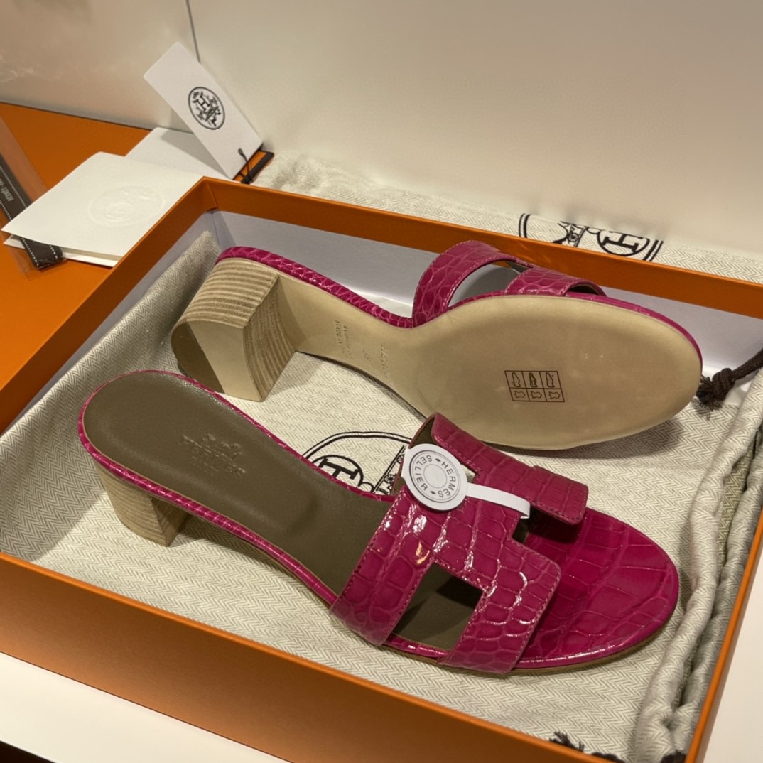 爱马仕 客订的鳄鱼皮拖鞋 手工定制 品质看的见的好 天方夜谭紫 好美的颜色 35-41码（建议定大一码哟)