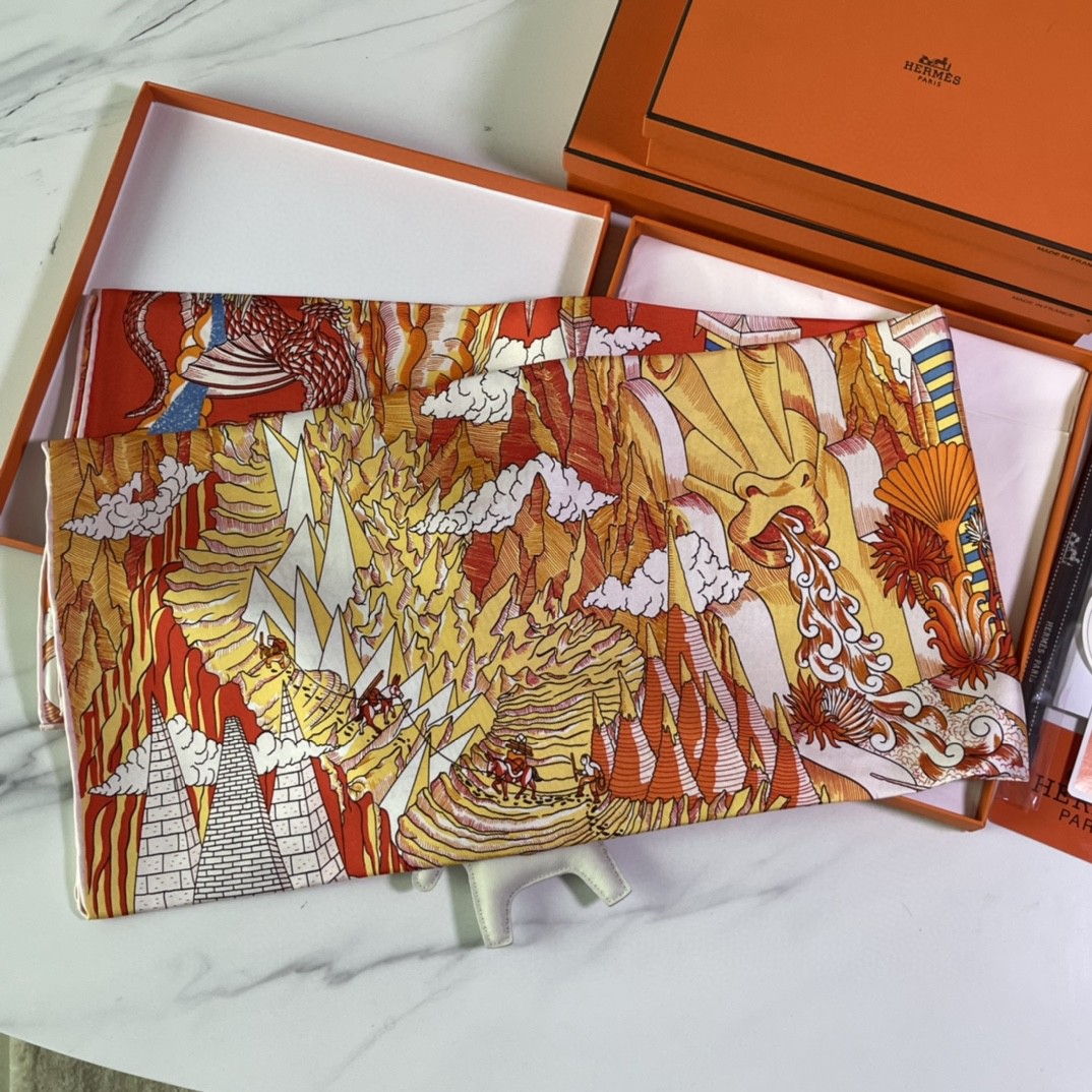 爱马仕 HERMES 21年新款 真丝方巾 橘色 18姆米 100%斜纹真丝 90*90cm