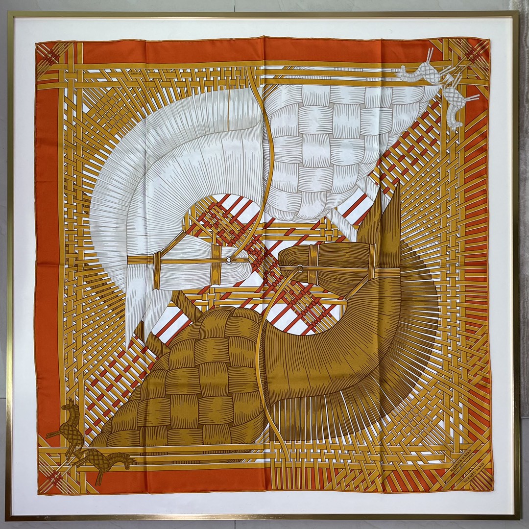 HERMES爱马仕 新品 《两马织情》橘色 手工卷边斜纹真丝方巾（100%桑蚕丝） 90 x 90厘米