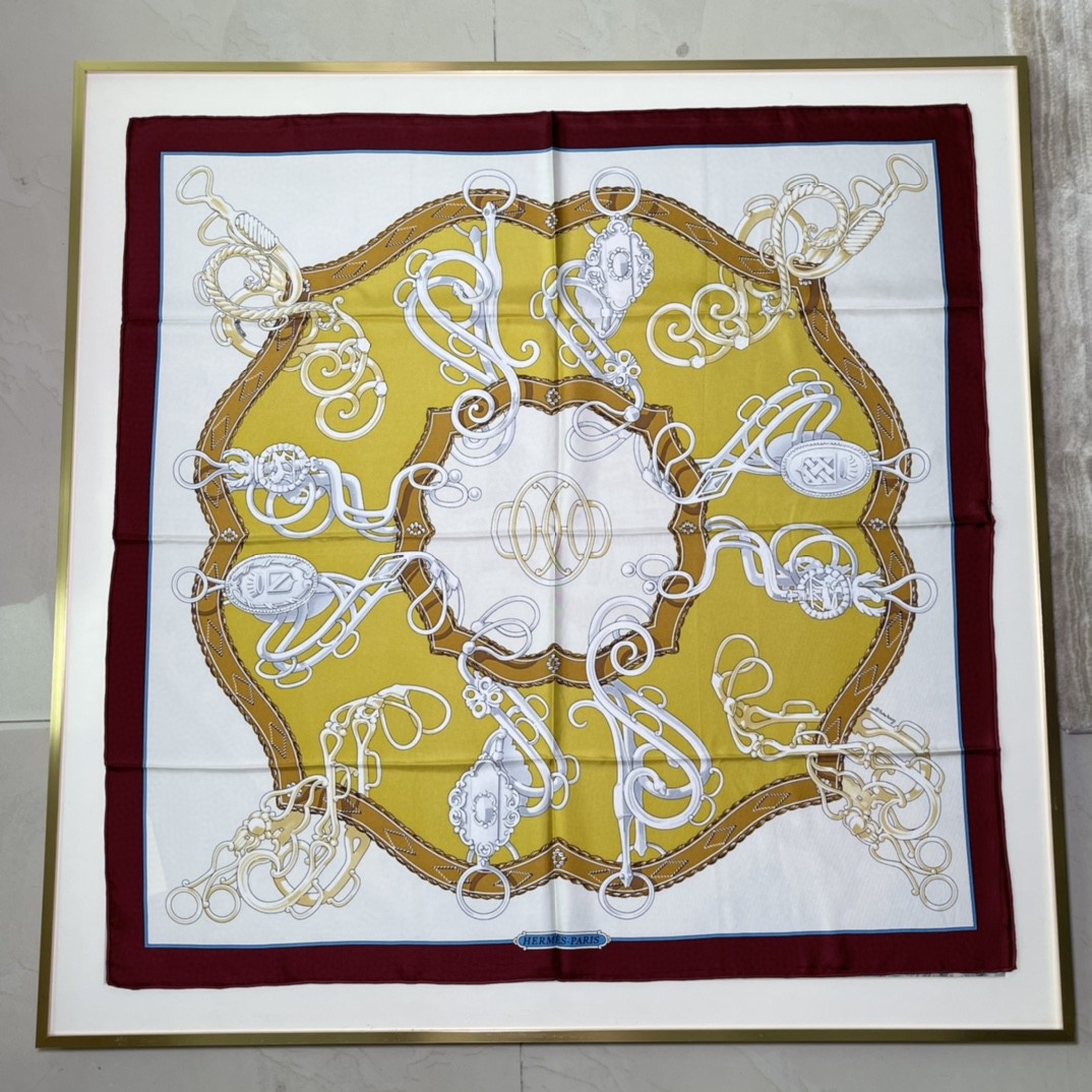 HERMES 新品《名人电梯》真丝方巾 奶油色 90*90cm 100%真丝 手工包边