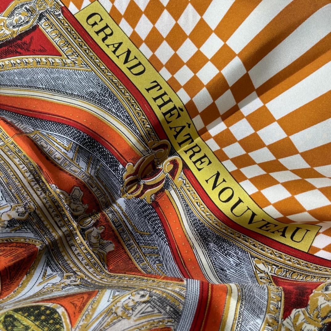 HERMES 新品️《新型大剧院》 手工卷边斜纹真丝方巾 100%桑蚕丝 90 x 90厘米