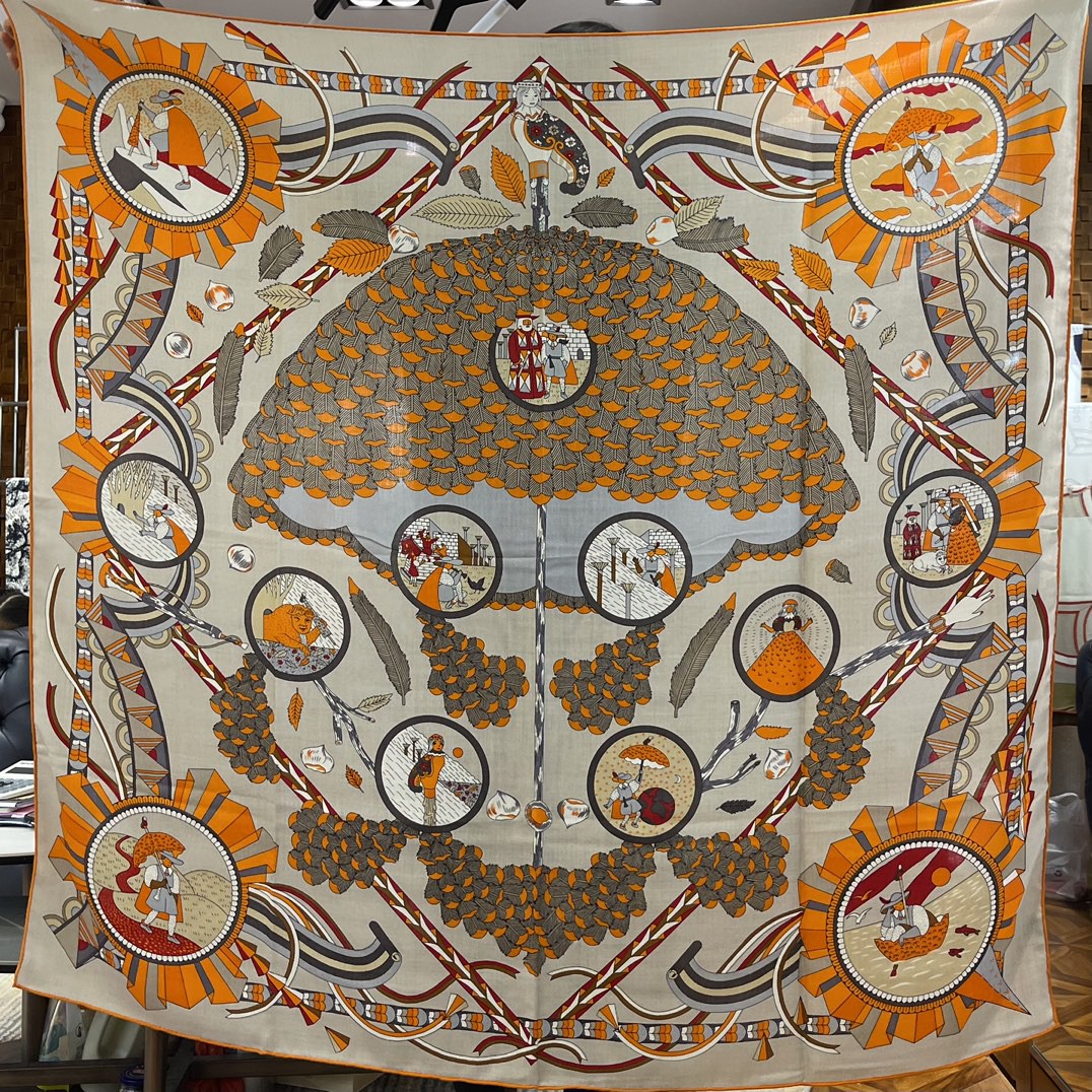 HERMES  爱马仕围巾 秋季新款  Size：140x140cm 丝绒材质 代购品质