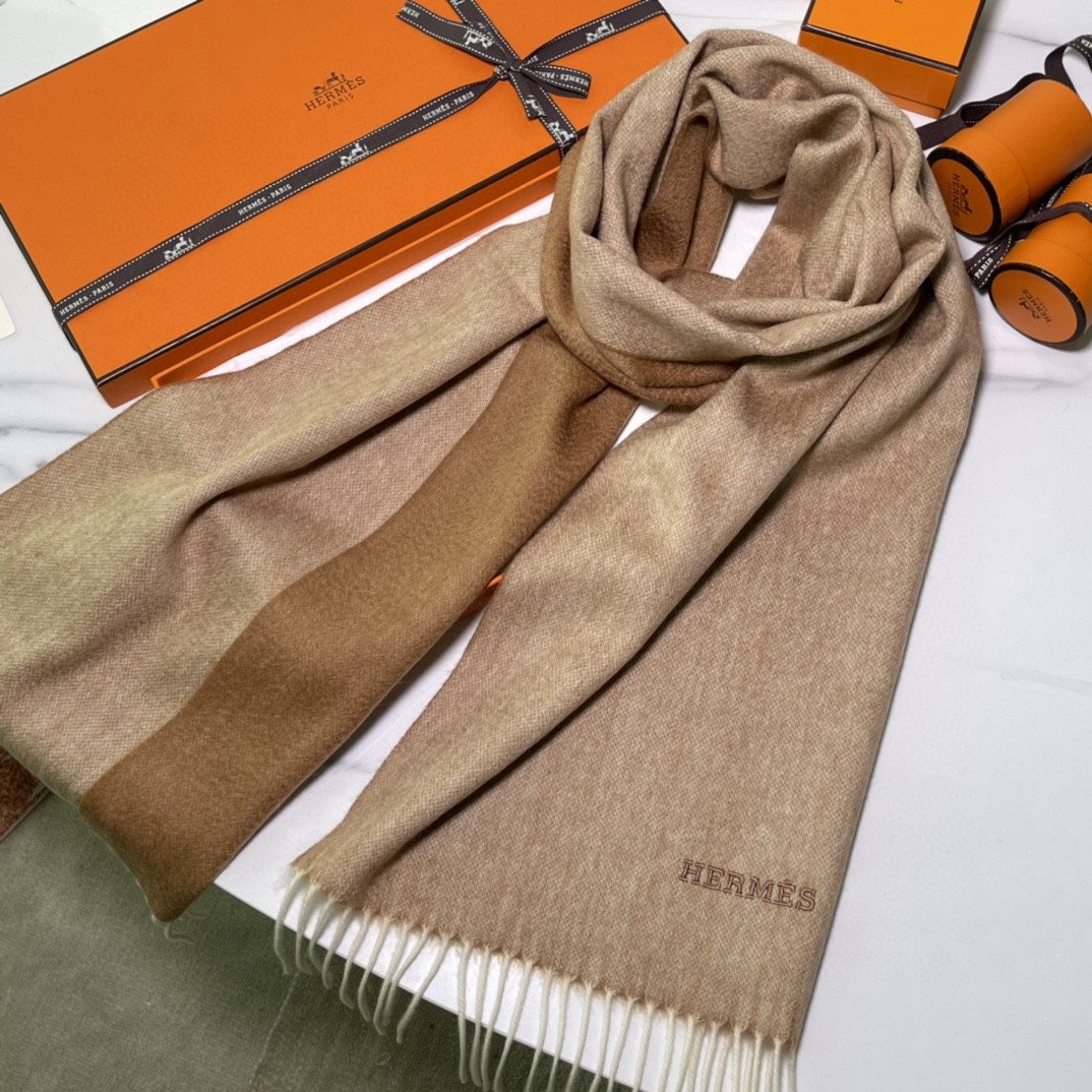 HERMES 爱马仕 秋冬新款羊绒围巾   两用AB面 情侣款 男女通用 30*180cm 5A级纯羊绒 原版全套包装