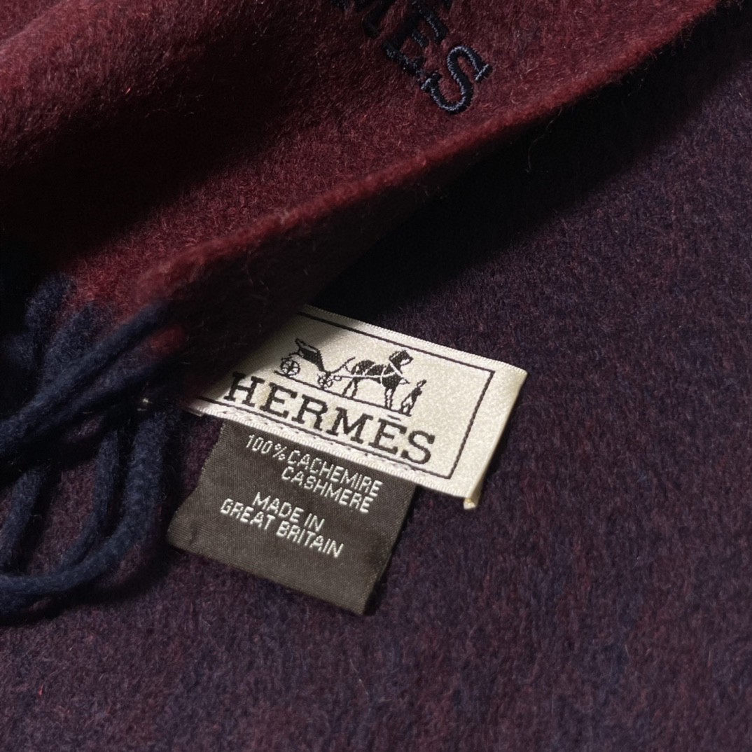 HERMES 爱马仕 秋冬新款羊绒围巾   两用AB面 情侣款 男女通用 30*180cm 5A级纯羊绒 原版全套包装