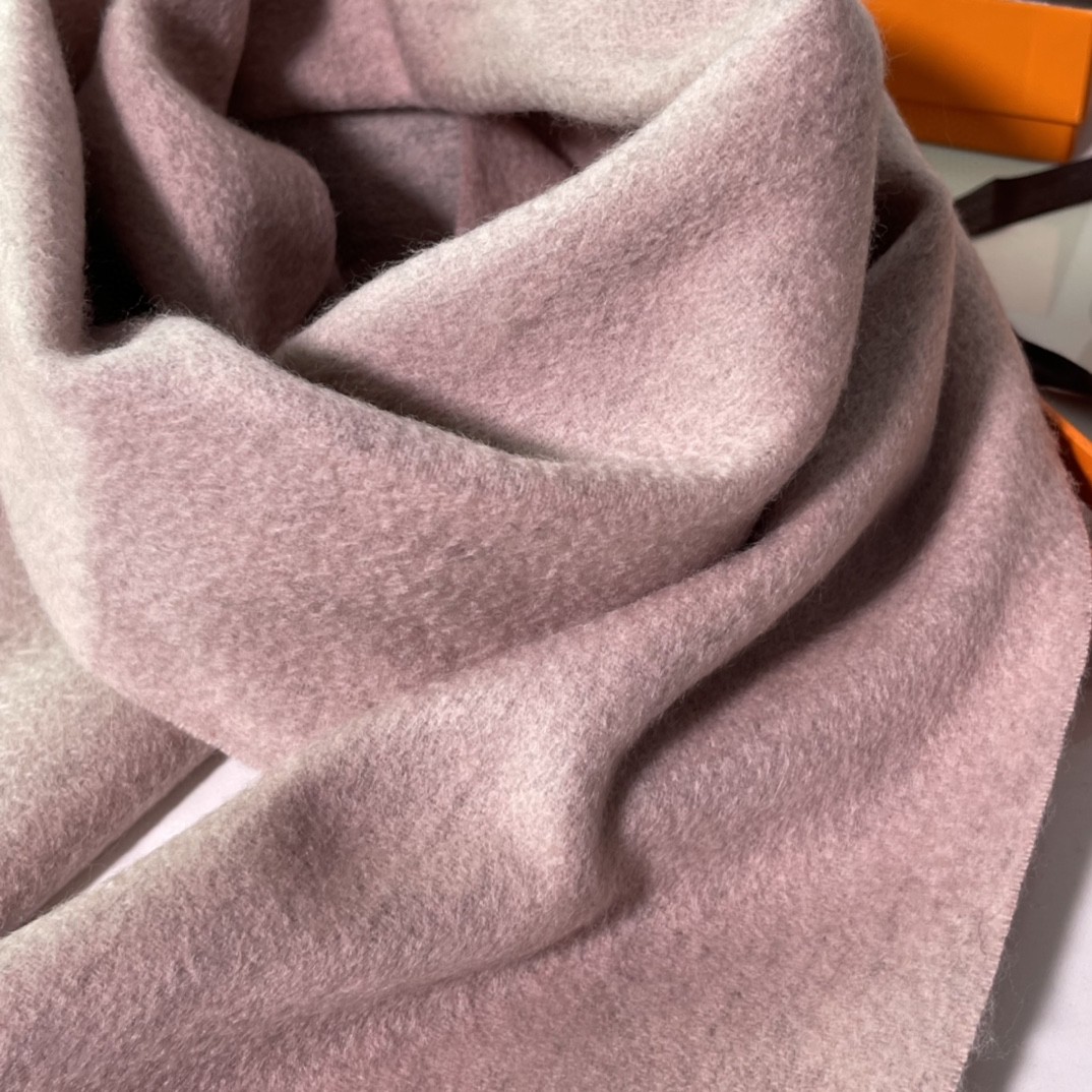 HERMES 爱马仕 秋冬新款羊绒围巾   两用AB面 情侣款 男女通用 30*180cm 5A级纯羊绒 原版全套包装