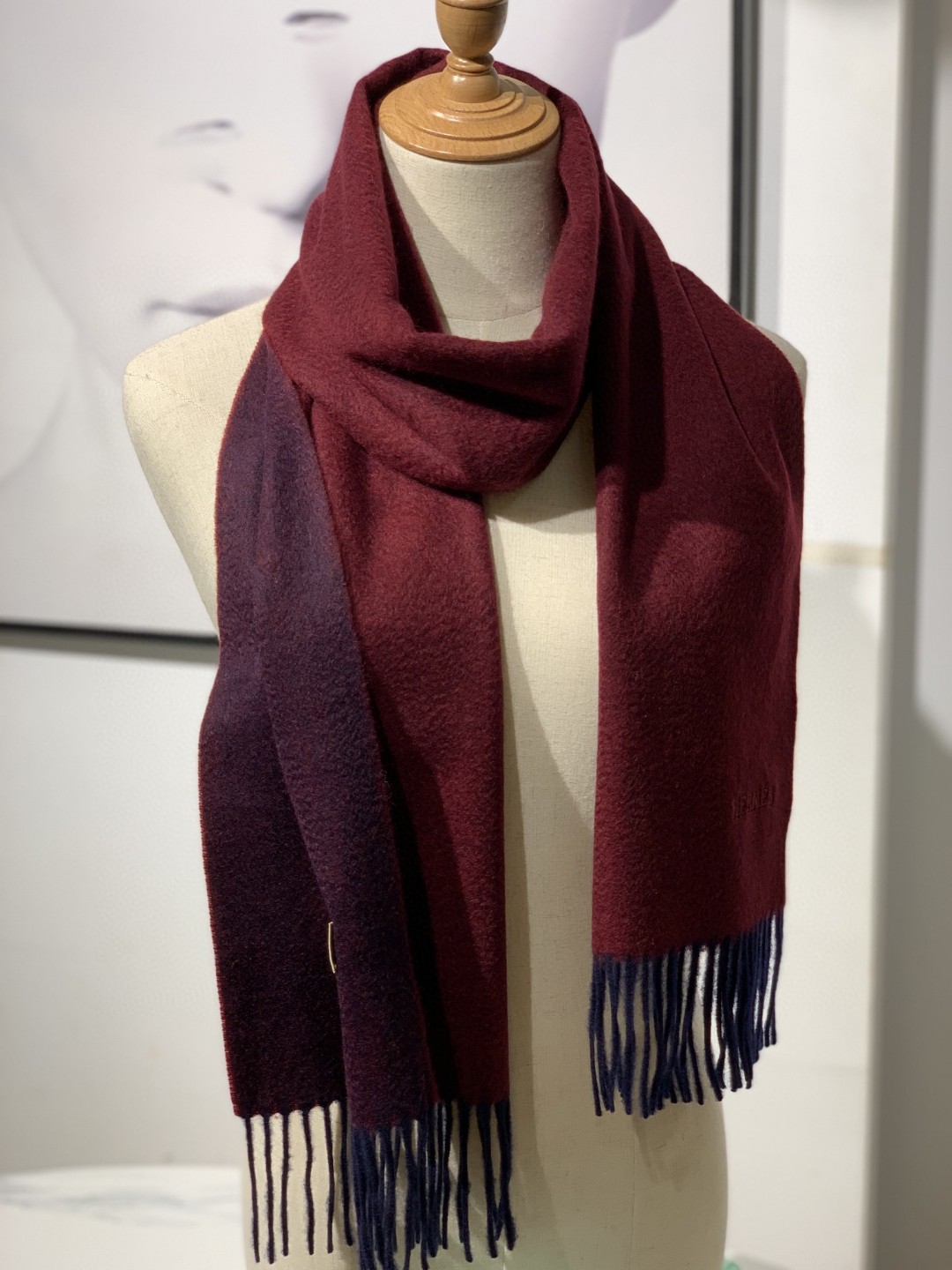 HERMES 爱马仕 秋冬新款羊绒围巾   两用AB面 情侣款 男女通用 30*180cm 5A级纯羊绒 原版全套包装