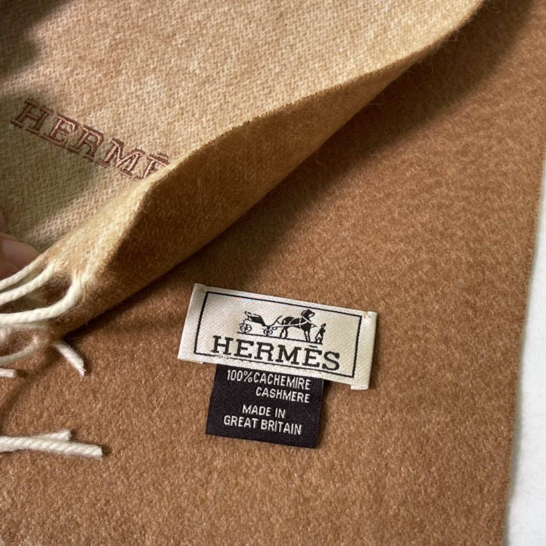HERMES 爱马仕 秋冬新款羊绒围巾   两用AB面 情侣款 男女通用 30*180cm 5A级纯羊绒 原版全套包装
