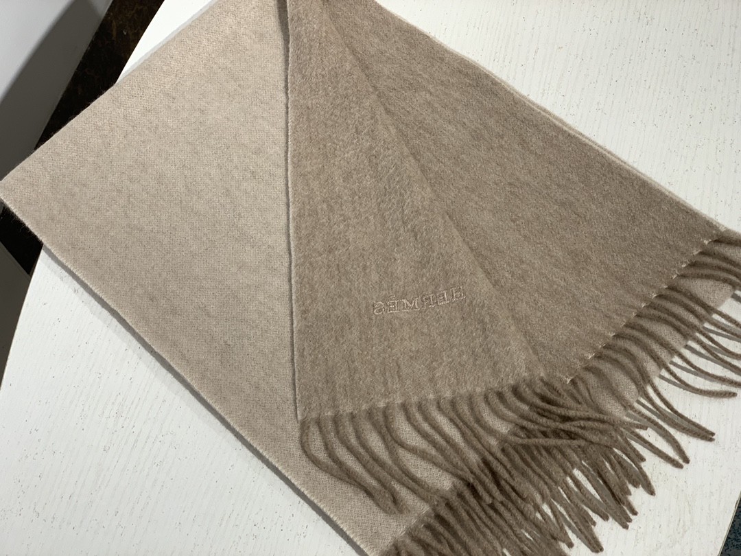 HERMES 爱马仕 秋冬新款羊绒围巾   两用AB面 情侣款 男女通用 30*180cm 5A级纯羊绒 原版全套包装