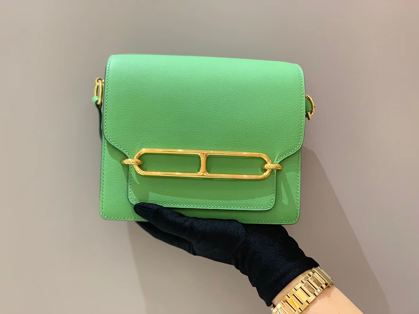 HERMES官网 香港爱马仕 金扣 代工厂出品 牛油果绿 猪鼻子包 Roulis-铂金女王 HERMES官网 香港爱马仕 金扣 代工厂出品 牛油果绿 猪鼻子包 Roulis