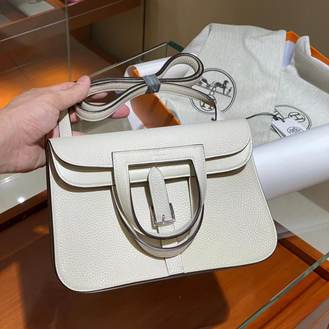 HERMES 爱马仕 Halzan swift  奶昔白 大象灰