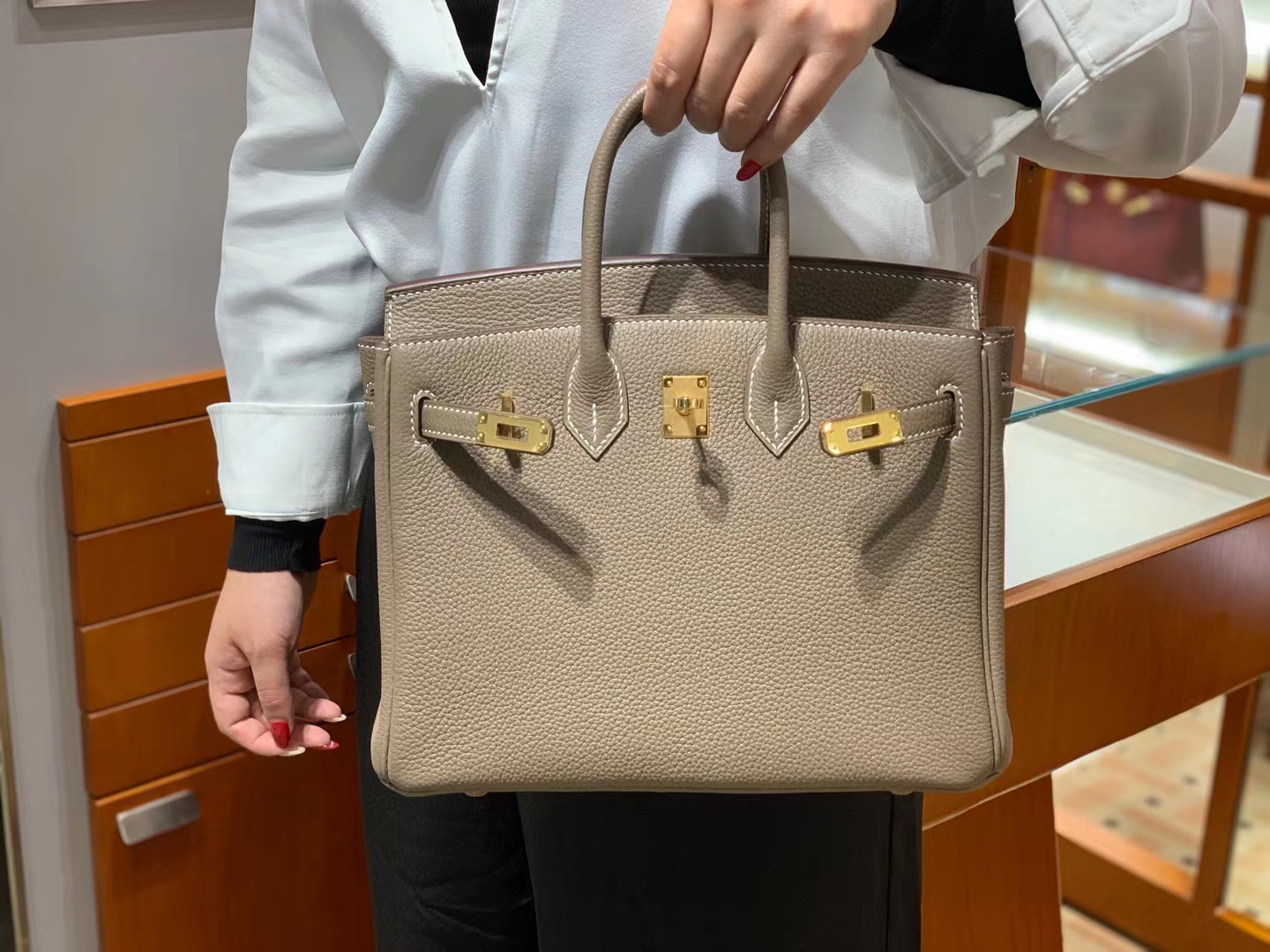 HERMES 爱马仕官网推荐 Birkin 铂金包 大象灰 金扣 TC-铂金女王 HERMES 爱马仕官网推荐 Birkin 铂金包 大象灰 金扣 TC