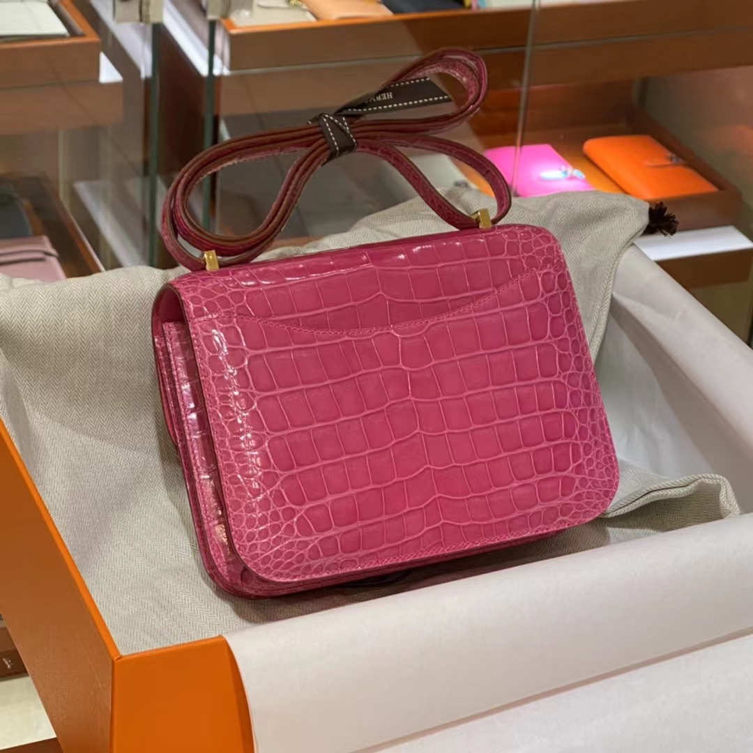 HERMES 香港代工厂 空姐包 Constance 鳄鱼肚皮 全套包装 糖果粉 金扣-铂金女王 HERMES 香港代工厂 空姐包 Constance 鳄鱼肚皮 全套包装 糖果粉 金扣