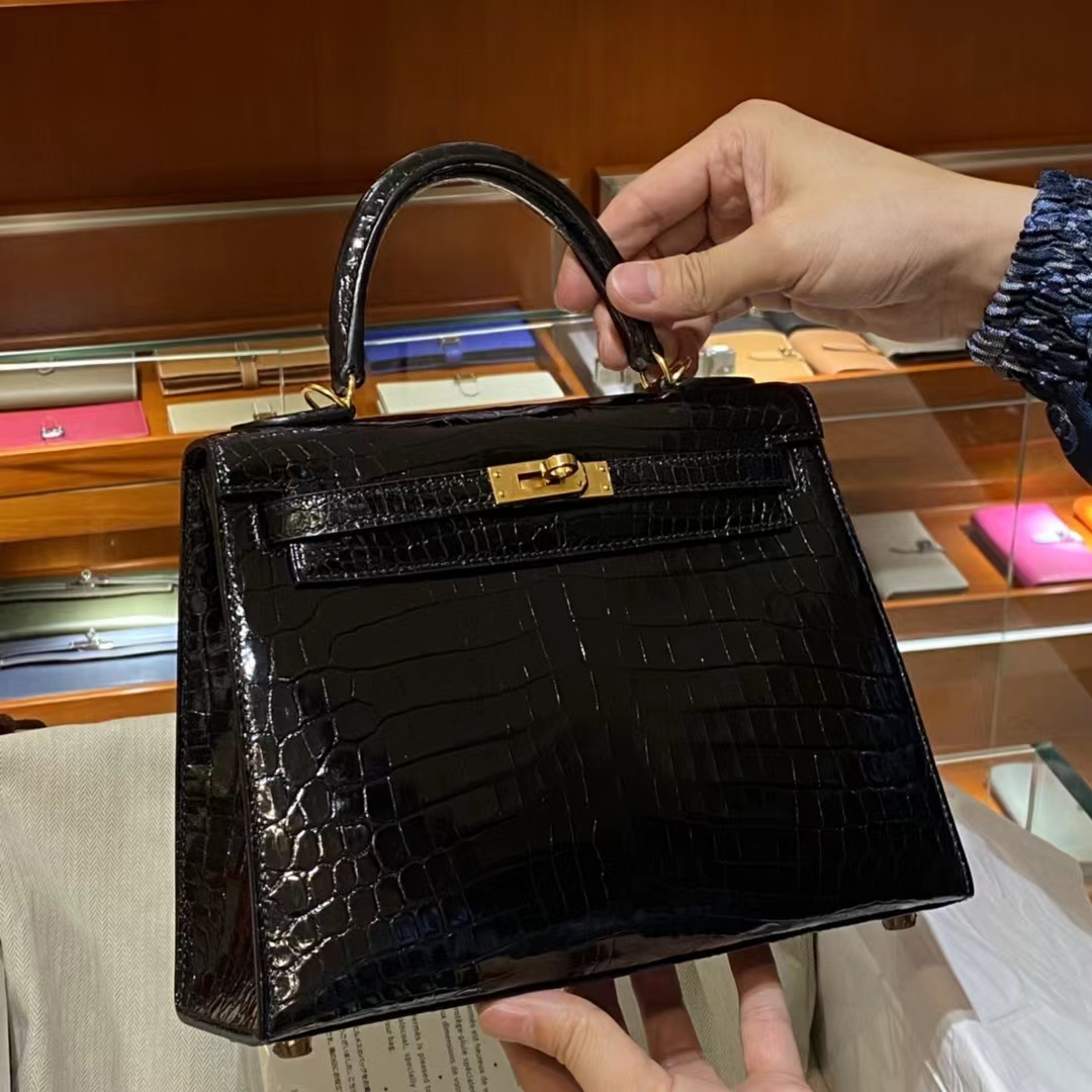 HERMES 爱马仕香港官网 Kelly25 鳄鱼皮 黑色 