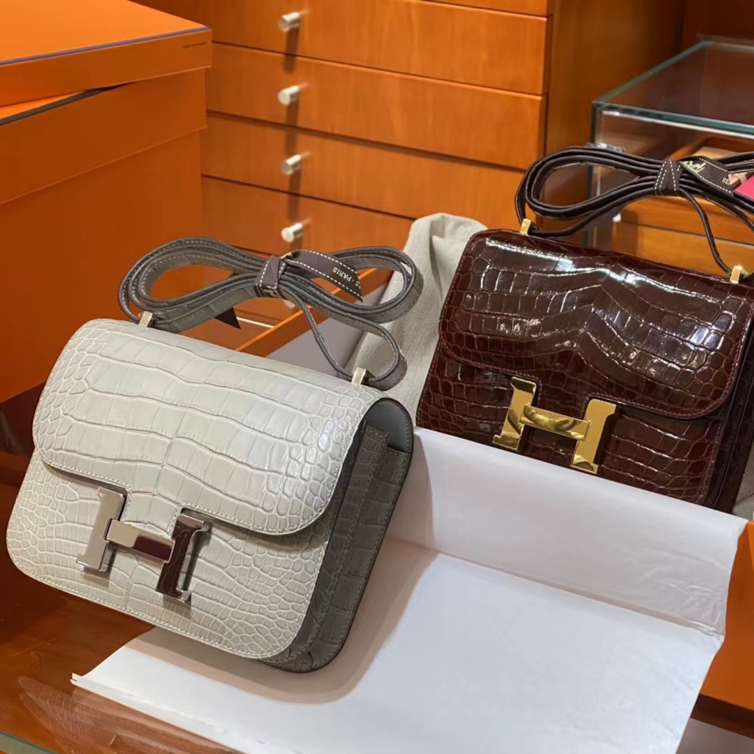 HERMES 香港代工厂 空姐包 Constance 鳄鱼肚皮 全套包装 珍珠灰 银扣-铂金女王 HERMES 香港代工厂 空姐包 Constance 鳄鱼肚皮 全套包装 珍珠灰 银扣