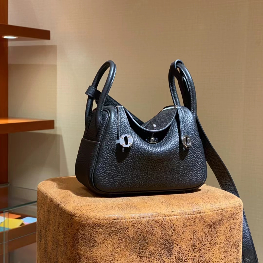 HERMES 香港爱马仕官网 琳迪包 Lindy 黑银-铂金女王 HERMES 香港爱马仕官网 琳迪包 Lindy 黑银