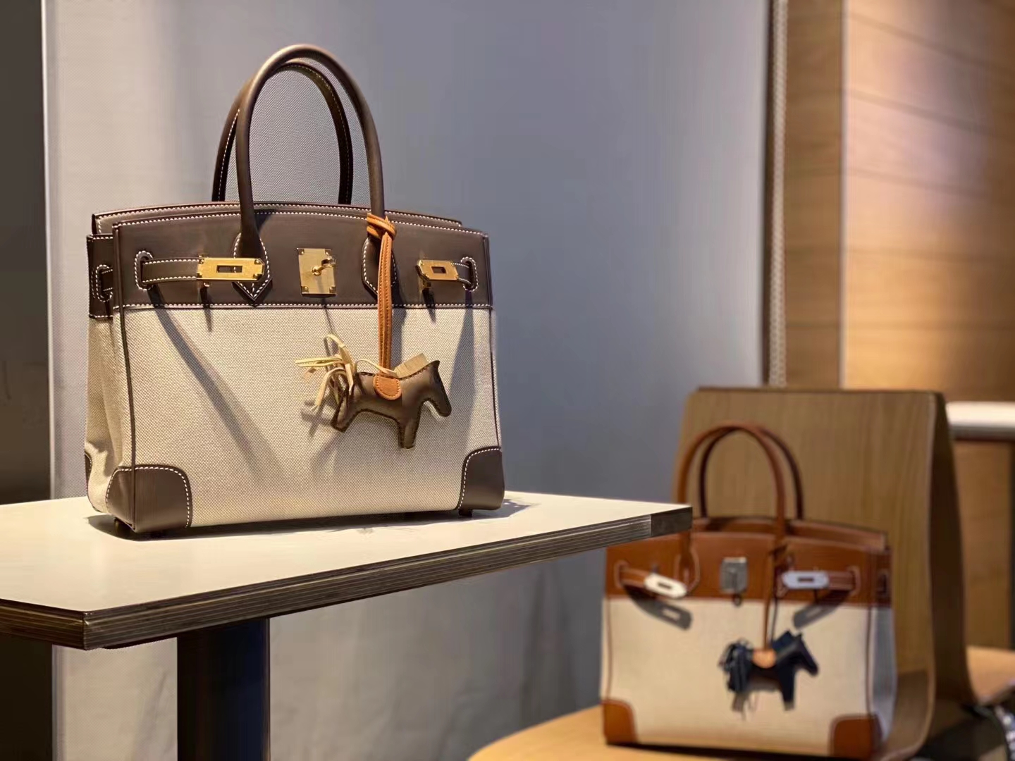 HERMES 香港爱马仕官网 铂金包 Birkin 大象灰 金扣拼麻布-铂金女王 HERMES 香港爱马仕官网 铂金包 Birkin 大象灰 金扣拼麻布