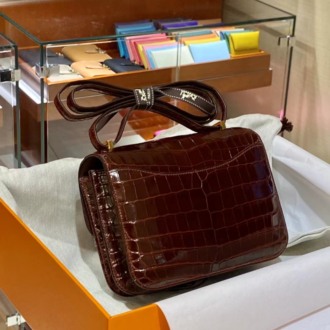 HERMES 香港代工厂 空姐包 Constance 鳄鱼肚皮 全套包装 勃艮第酒红 金扣-铂金女王 HERMES 香港代工厂 空姐包 Constance 鳄鱼肚皮 全套包装 勃艮第酒红 金扣