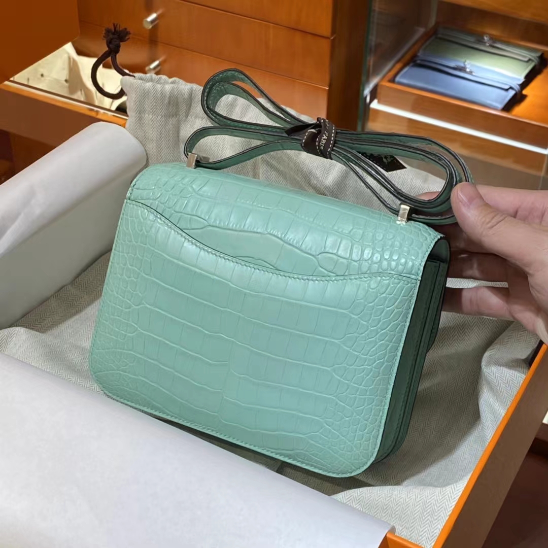 HERMES 香港代工厂 空姐包 Constance 鳄鱼肚皮 全套包装 新薄荷绿 银扣-铂金女王 HERMES 香港代工厂 空姐包 Constance 鳄鱼肚皮 全套包装 新薄荷绿 银扣