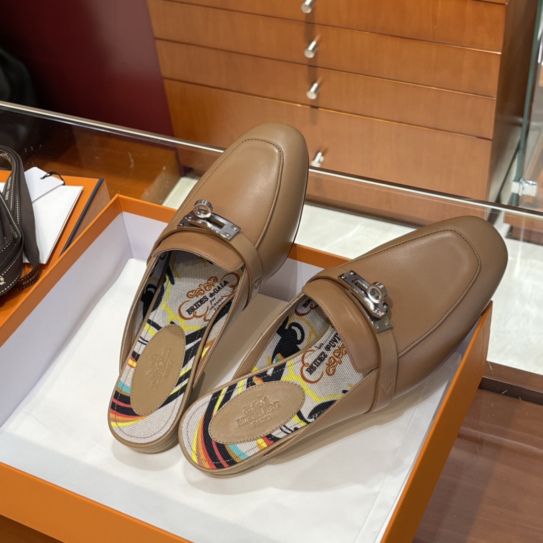 HERMES 手工鞋 凯莉半拖 细节处理到位  奶茶色 size: 35-41 (正码) 10天出货