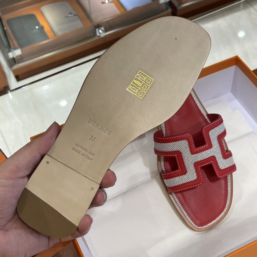 H 2022年新款拖鞋 纯手工制作 意大利树羔皮底  码数偏小一码 size：35-41  10天出货 红拼布