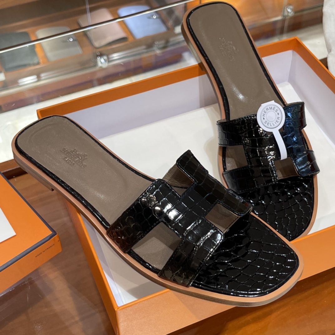HERMES 鳄鱼皮 拖鞋 黑色 高端定制 老师傅工匠 纯手工定制 Size:35-41 (偏小一码)