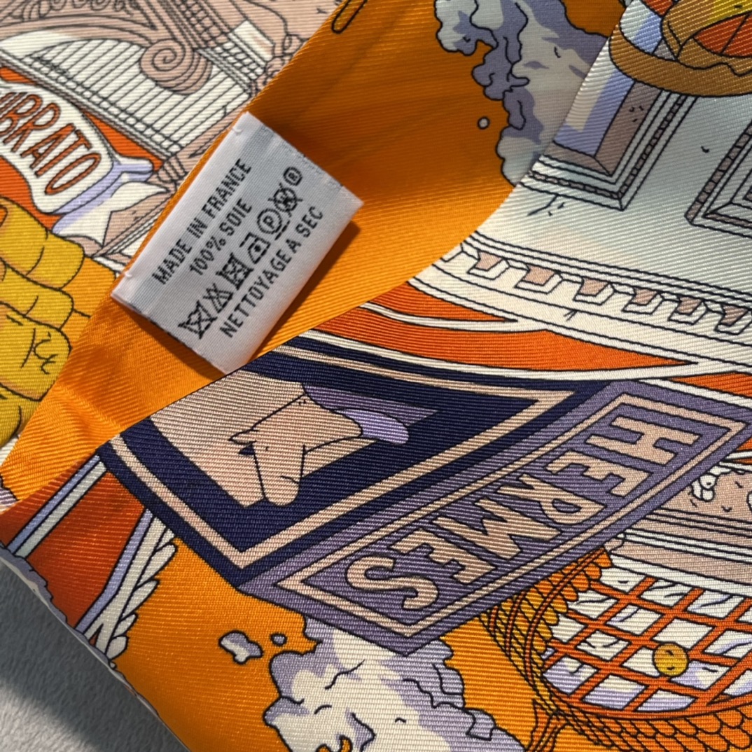 Hermes 《福宝大道 Maxi Twilly 》长巾 橙色 Size：10*160cm 100%桑蚕丝