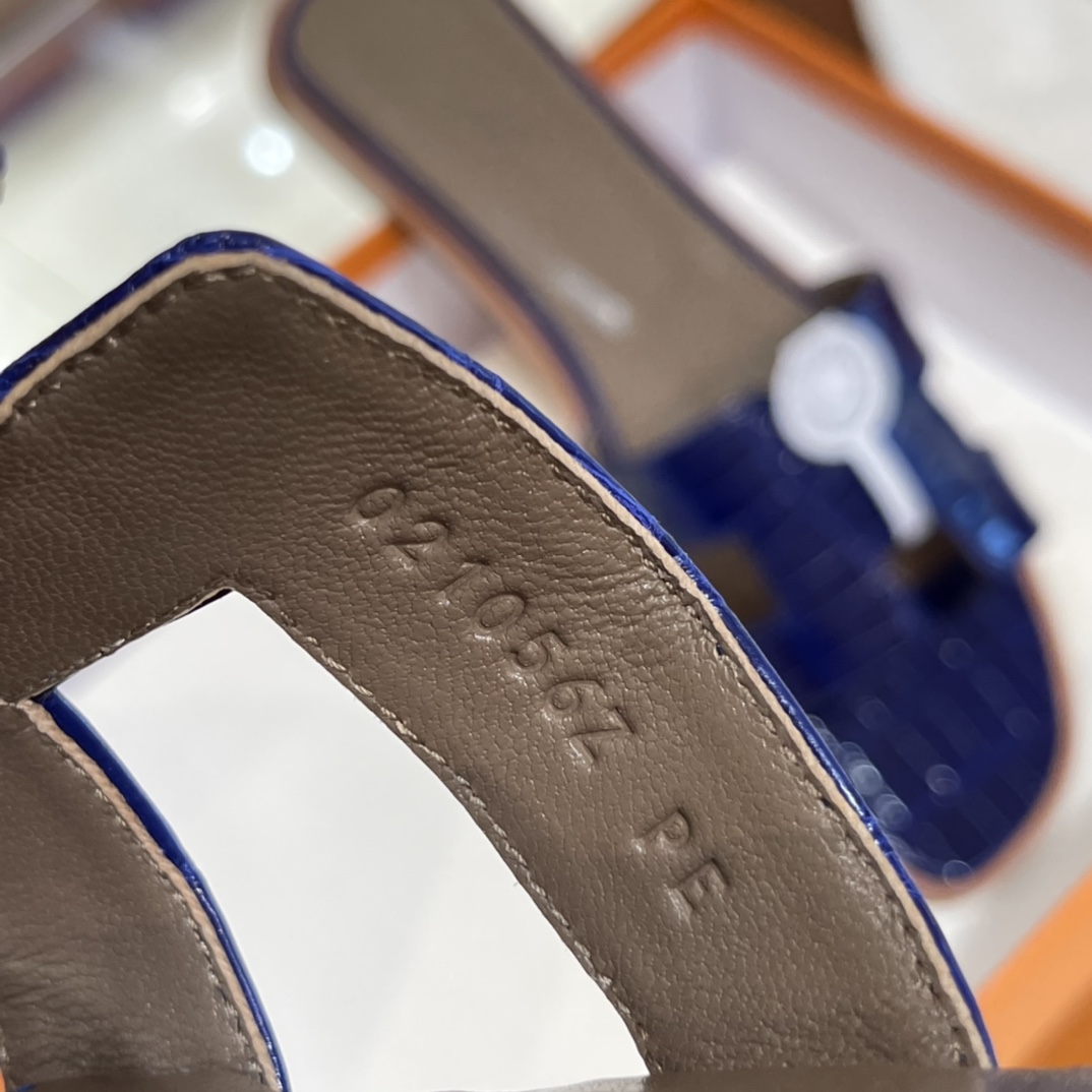 HERMES 鳄鱼皮 拖鞋 电光蓝 高端定制 老师傅工匠 纯手工定制 Size:35-41 (偏小一码)