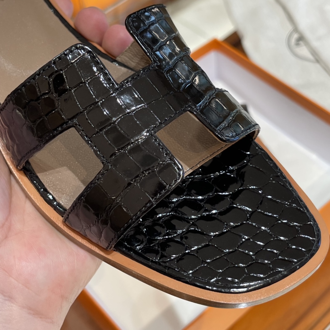 HERMES 鳄鱼皮 拖鞋 黑色 高端定制 老师傅工匠 纯手工定制 Size:35-41 (偏小一码)