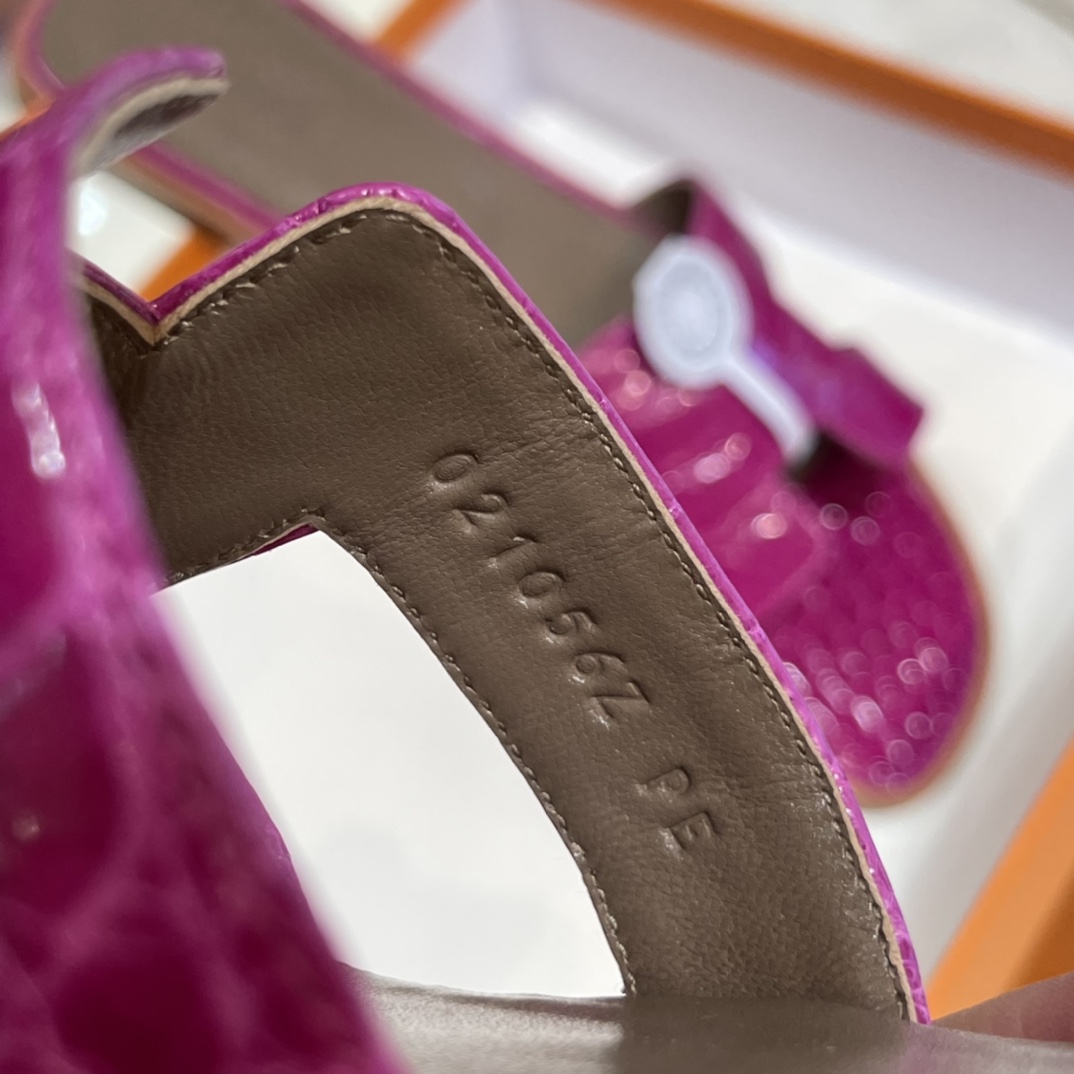 HERMES 鳄鱼皮 拖鞋 天方夜谭紫 高端定制 老师傅工匠 纯手工定制 Size:35-41 (偏小一码)